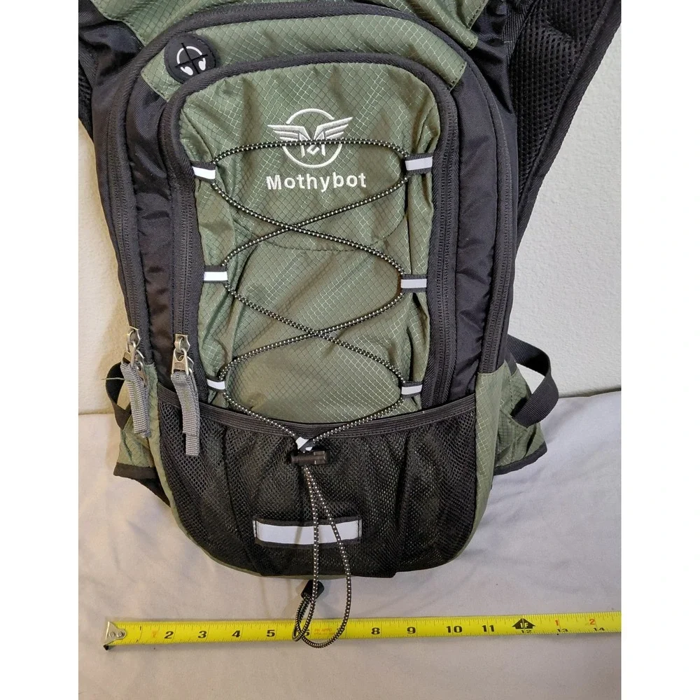 Mothybot Hydration Backpack Green Black Hiking Cycling Pack w/ 2L Water Bladder